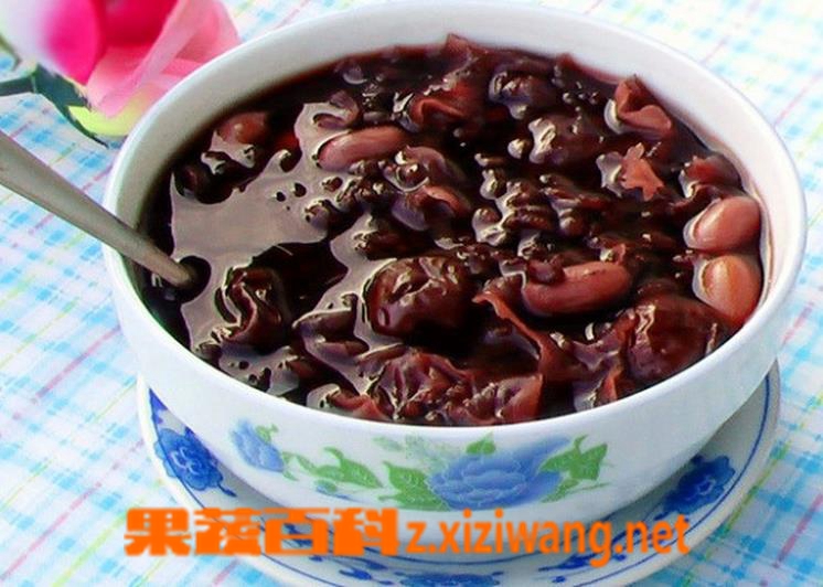 黑米黑豆红枣粥的做法