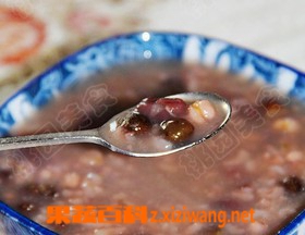 果蔬百科山药薏米红豆粥