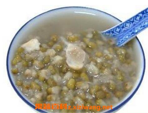 薏米绿豆粥的功效与营养价值