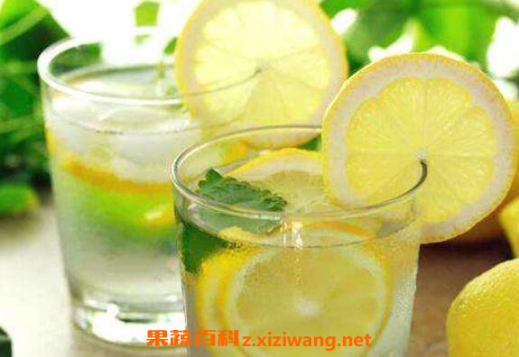 柠檬水的功效与作用 柠檬水的副作用