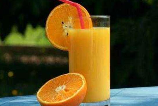 鲜榨橙汁的功效与作用
