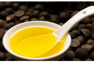 吃茶花油有什么好处 吃茶花油的功效与作用