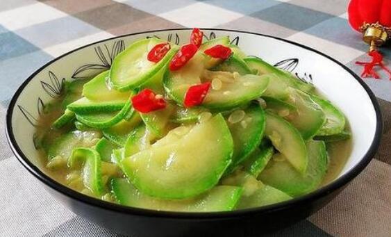 西胡瓜怎么吃 西葫芦怎么炒才好吃