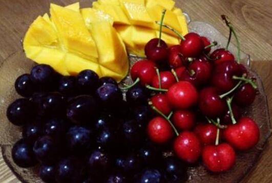 吃什么补铁 补铁的水果有哪些 含铁高的食物有哪些