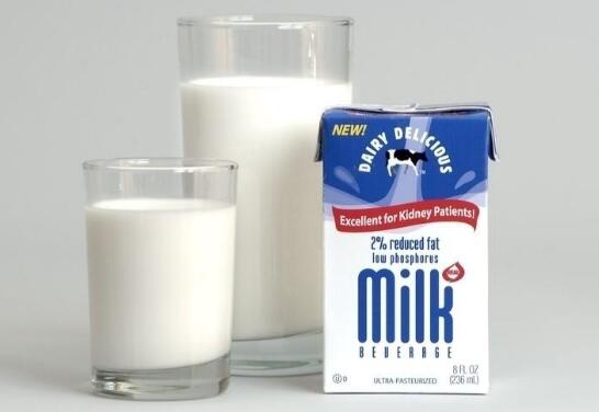 喝低脂牛奶的好�和�奶�